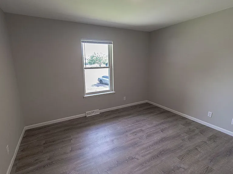 1321 S Roseta Ave — Photo 14