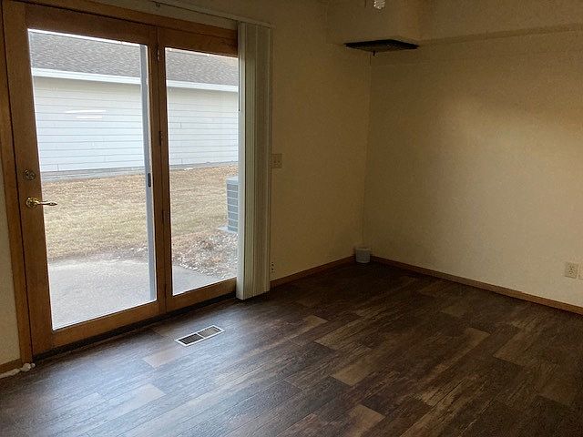 1st image of 1911 W 37th St #11333135