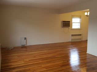 14612 28th Ave, Flushing, NY 11354