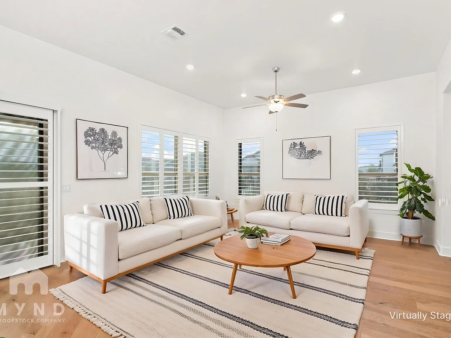 4 bed, 3.0 bath, 2405 sqft, $3,195 — Photo 2