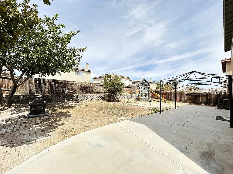 14998 Skipper Ln — Photo 13