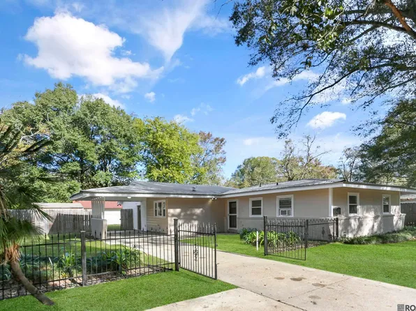 3321 Van Buren St, Baker, LA 70714