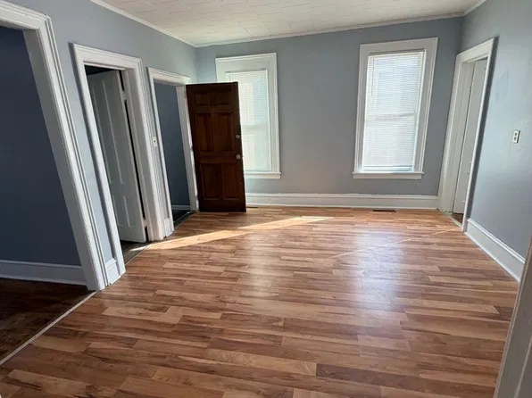 1321 N State St APT 1, Syracuse, NY 13208