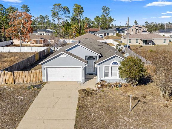 2nd image of 197 Marion Oaks Trl