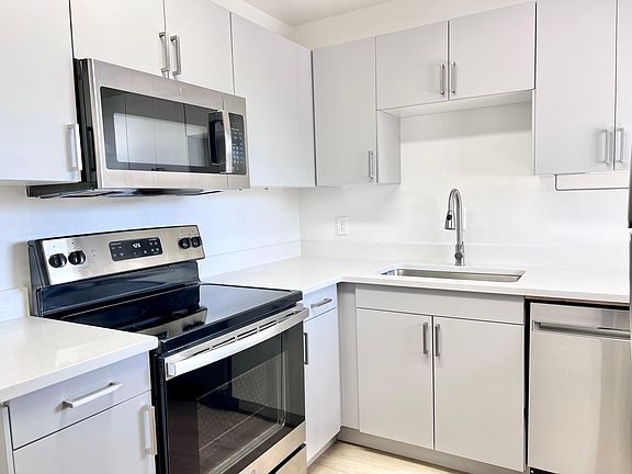 2nd image of 2025 E Turney Ave APT 4W