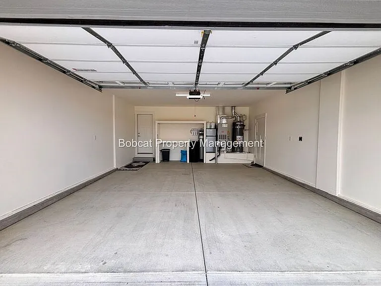 909 Saltbrush Rd — Photo 33
