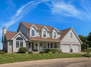 804 S 15th Ave, Washington, IA 52353