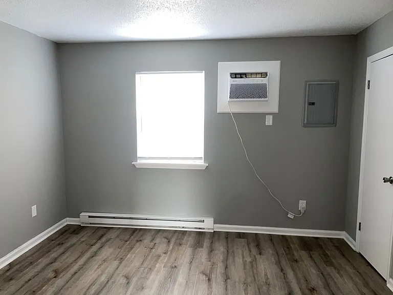 732-740 Hammer Ave #806 — Photo 15