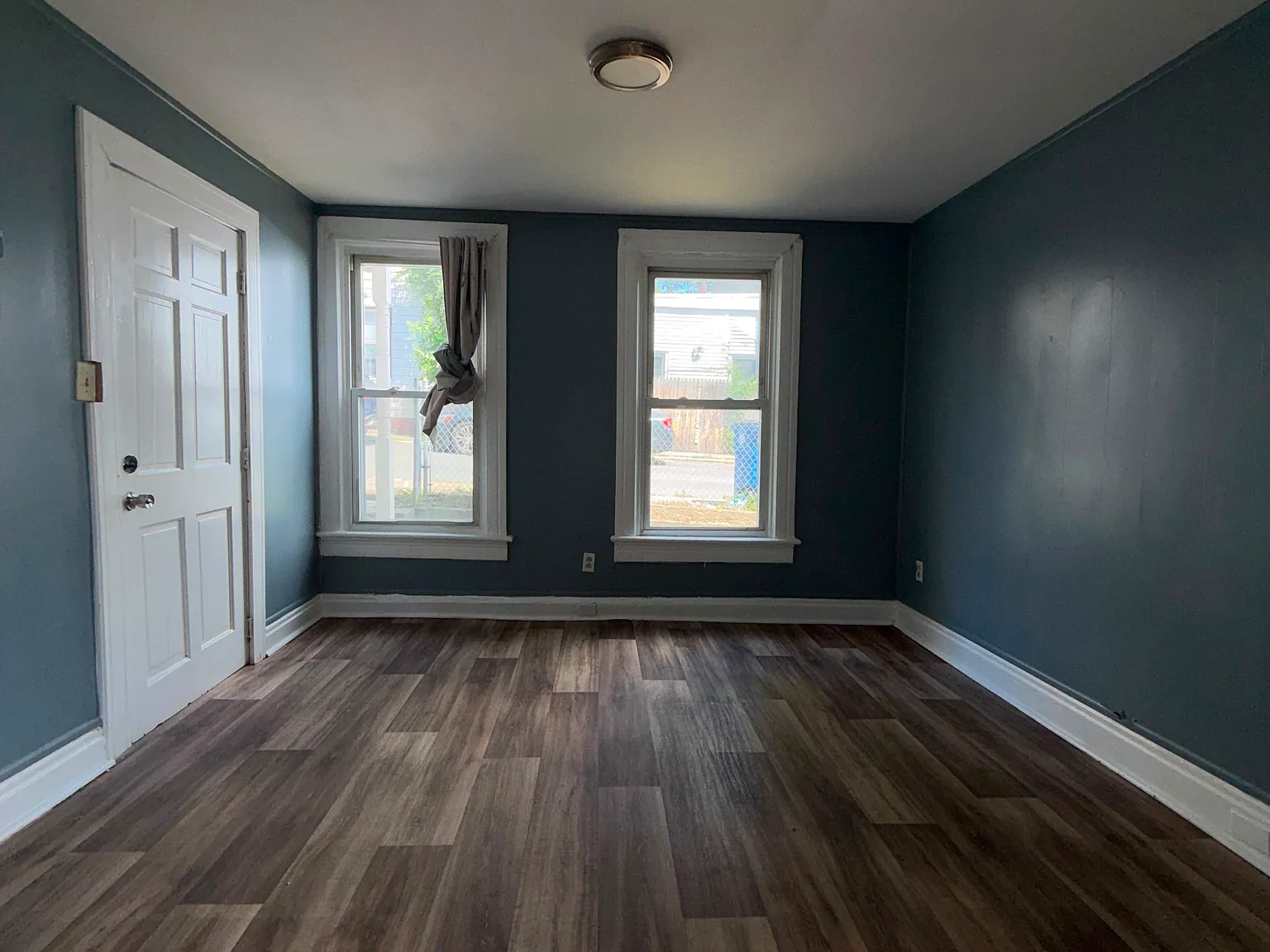 1 bed, 1000 sqft, $1,100 — Photo 2