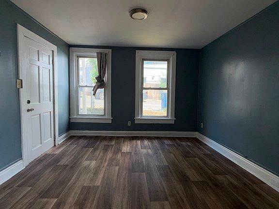 2nd image of 18 Newark St APT 1