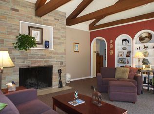 9610 Belvidere Rd, Roscoe, IL 61073