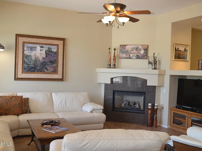 12415 W Running Deer Trl — Photo 6
