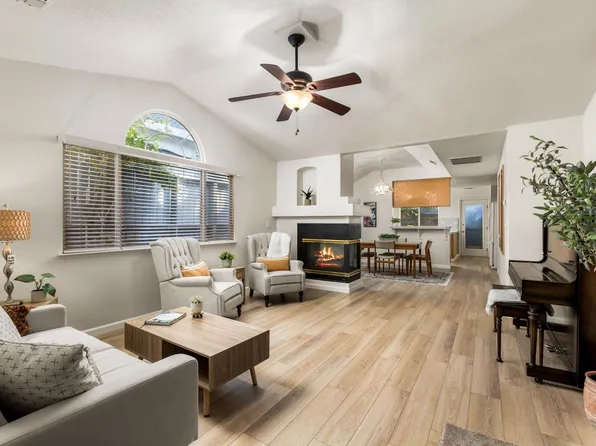 118 Carriage Ln, Grass Valley, CA 95949