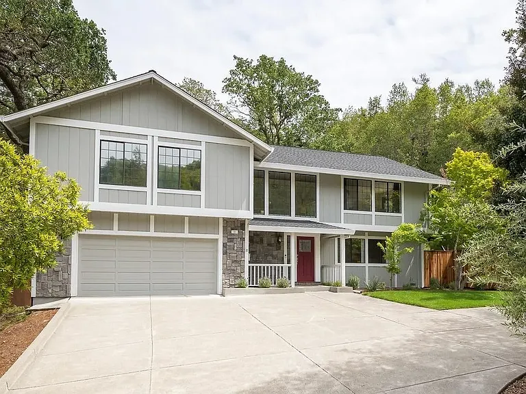 101 Brown Dr — Photo 1