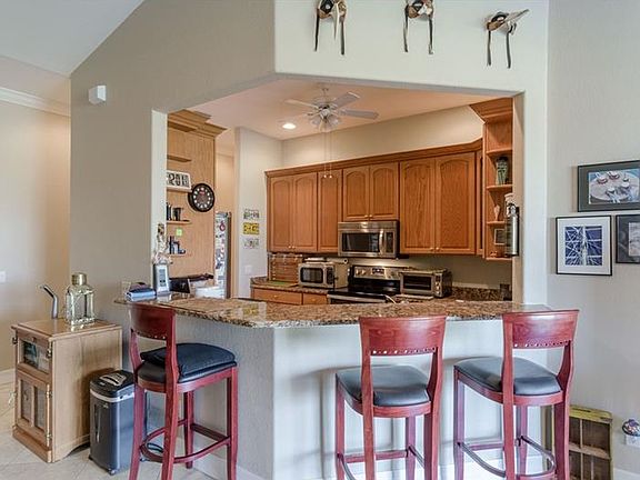 5th image of 1323 Mediterranean Dr #1