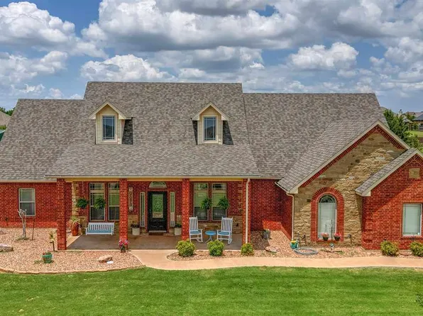 502 Lantana Pl, Elgin, OK 73538