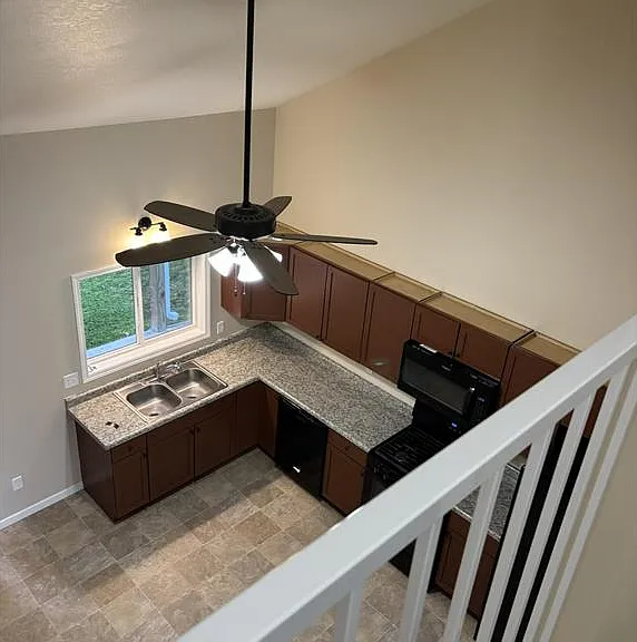 1475 Quail Run — Photo 7