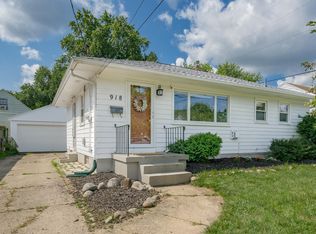 918 Sylvia St NW, Grand Rapids, MI 49504