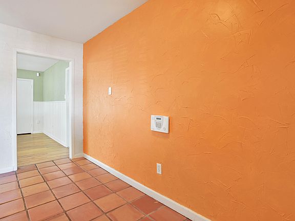 4th image of 3706 37th St