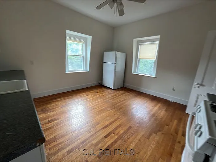 200 Church St #3 — Photo 3