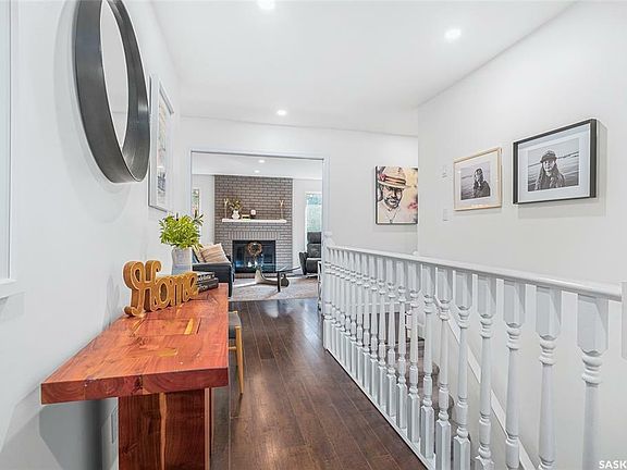 4th image of 354 Marcotte Cres