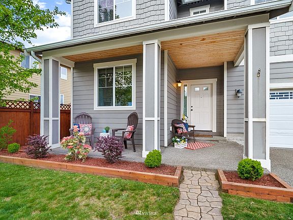 2nd image of 6740 Breeze Dr SE