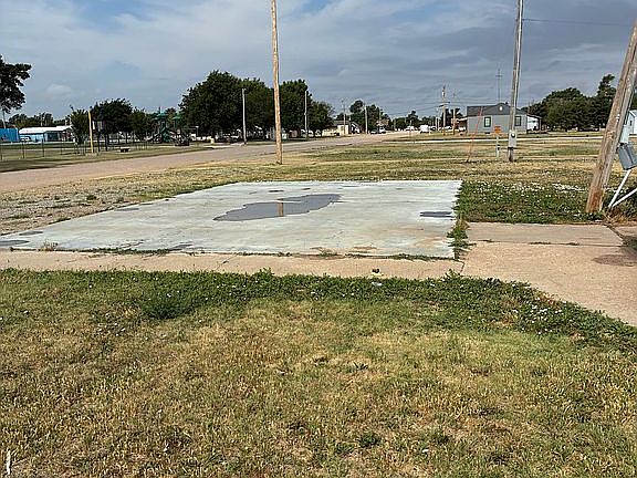4th image of 701 Kansas
