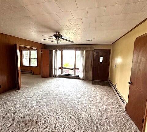 4th image of 419 W James Street