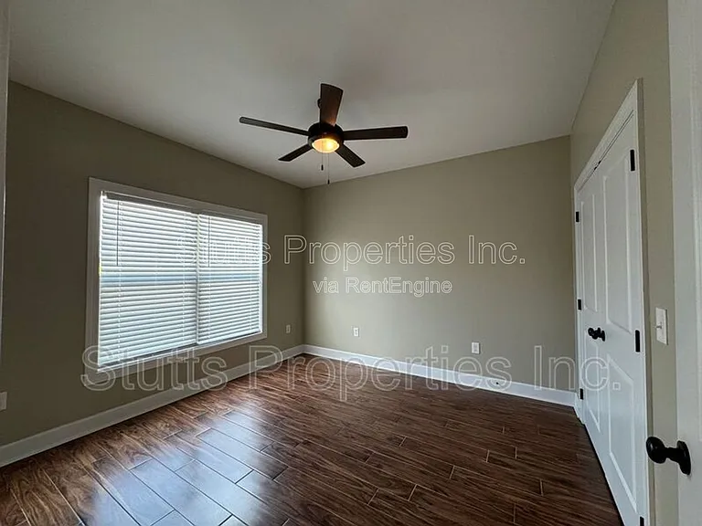 145 Bruin Dr #107 — Photo 6