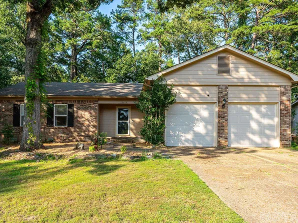 12616 Valleywood Dr, Little Rock, AR 72211