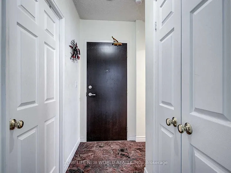 55 Bloor St E #2001 — Photo 21