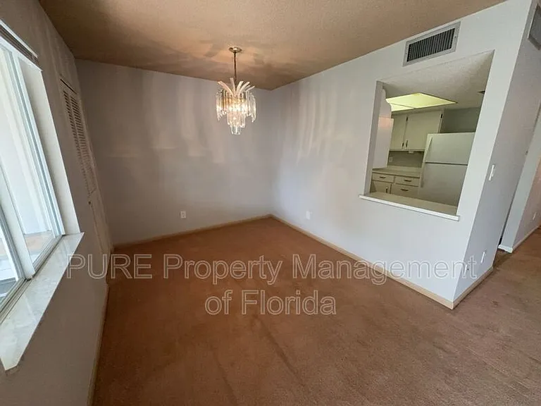 549 Fairways Dr #B — Photo 14