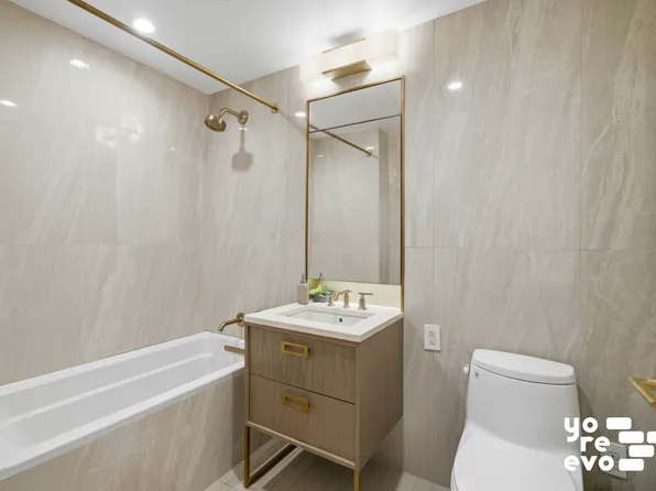 3 Court Square image 7 of 12