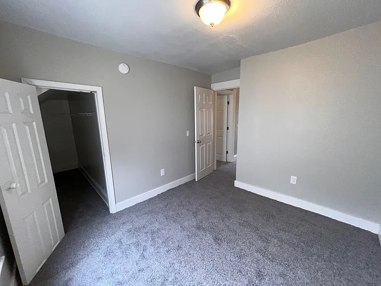 311 Hanover St — Photo 5