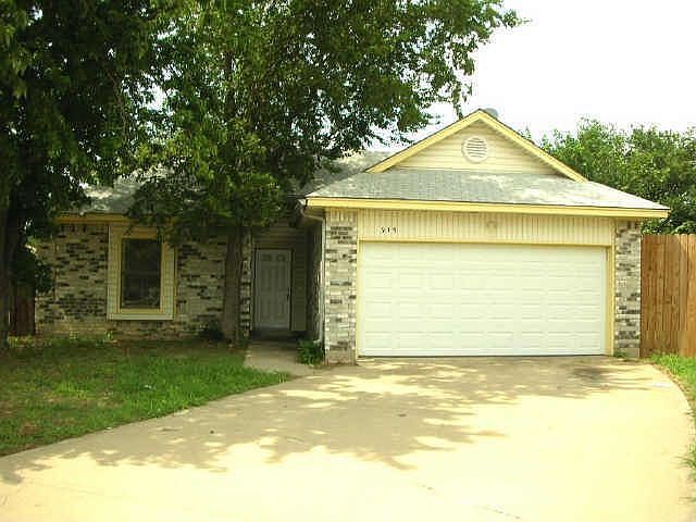 1st image of 915 Rolling Meadows Dr