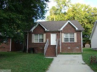 1713 Pichard St, Greensboro, NC 27401