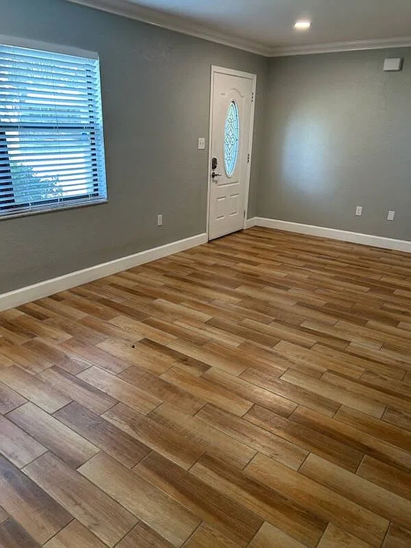 3 bed, 2.0 bath, 2291 sqft, $2,150 — Photo 3