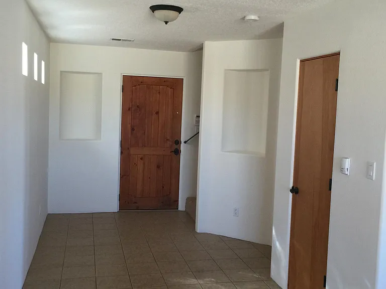 7315 Via Contenta NE — Photo 10