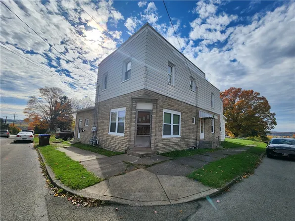 250 Emerson Ave, Farrell, PA 16121