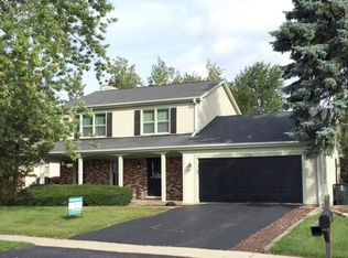 1728 Buckingham Rd, Mundelein, IL 60060