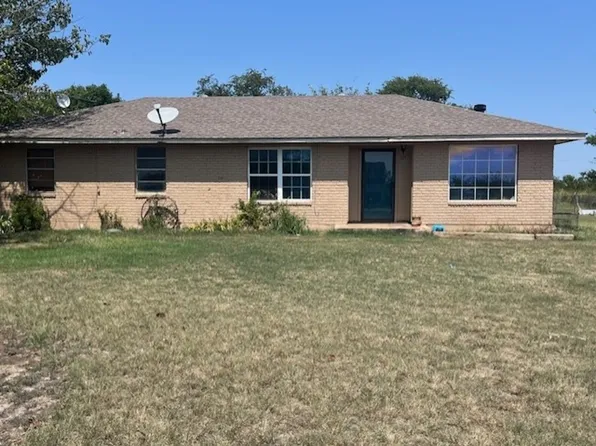 105 Paige St, Weatherford, TX 76088