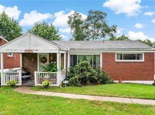 2325 Crestview Rd, Pittsburgh, PA 15216