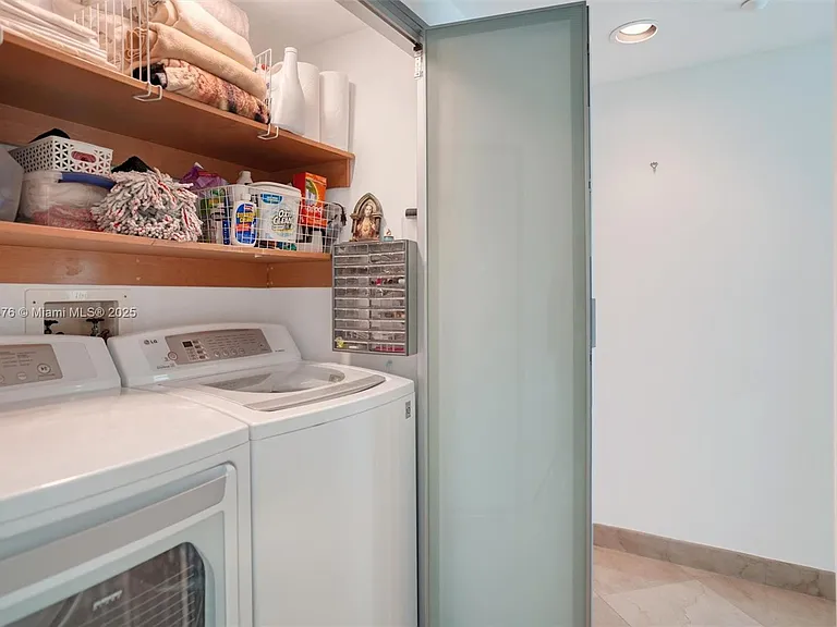5025 Collins Ave #2107 — Photo 15