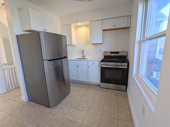 2nd image of 3705 Botsford St APT 2
