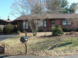 125 Millsville Ln, Danville, VA 24540