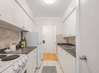 44 Thorncliffe Park Drive, Toronto, ON M4H 1K2