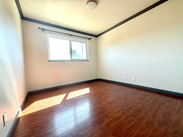 36320 La Salle Dr — Photo 9