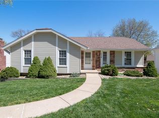 1115 Canterbury Ln, Liberty, MO 64068
