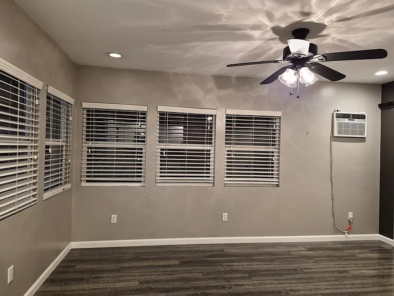 502 1/2 S Ivy Ave #502-1/2 — Photo 11