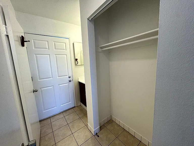 12048 Culver Blvd — Photo 27